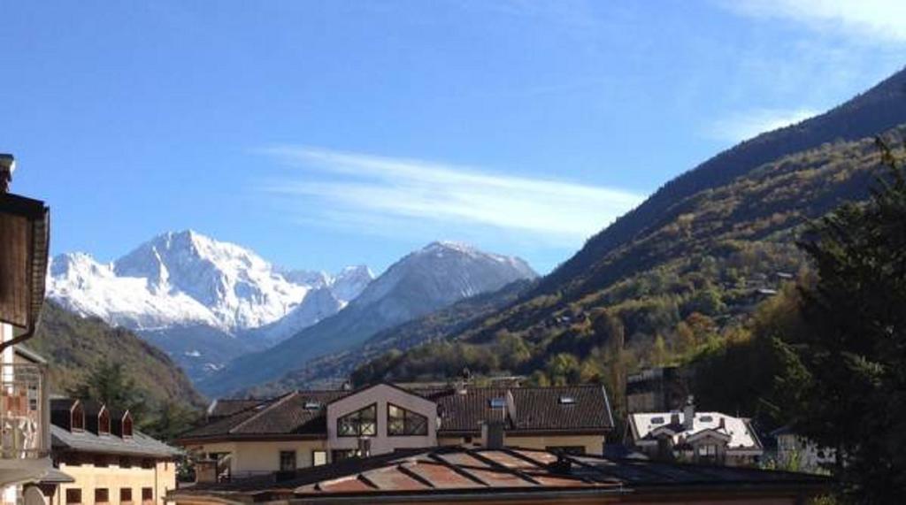 Ski Lodge Brides-les-Bains Rom bilde